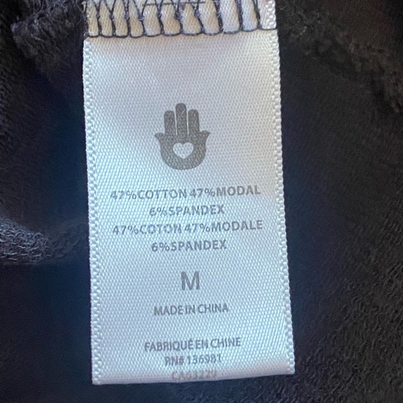 🌈 Spiritual Gangster LOVE Rainbow Cropped Sweatshirt | Medium - Picture 9 of 9